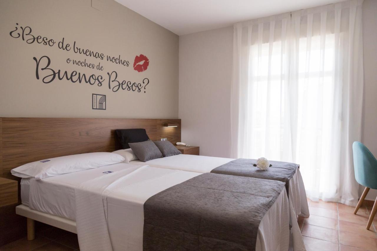 Hostal Pradaria Asador & Alojamiento Arcas Kültér fotó